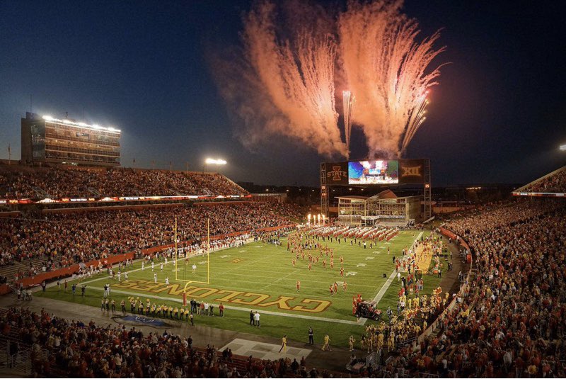 I am very blessed and thankful to receive my second D1 football offer from Iowa State University! Thank you to the coaching staff for this opportunity! 🙏🏽 @ISUMattCampbell @Coach_Heacock @TysonVeidt @CoachGolesh @DKMcDonald1 @Coach__Myers @coach_horsepwr @CoachDHoodjer