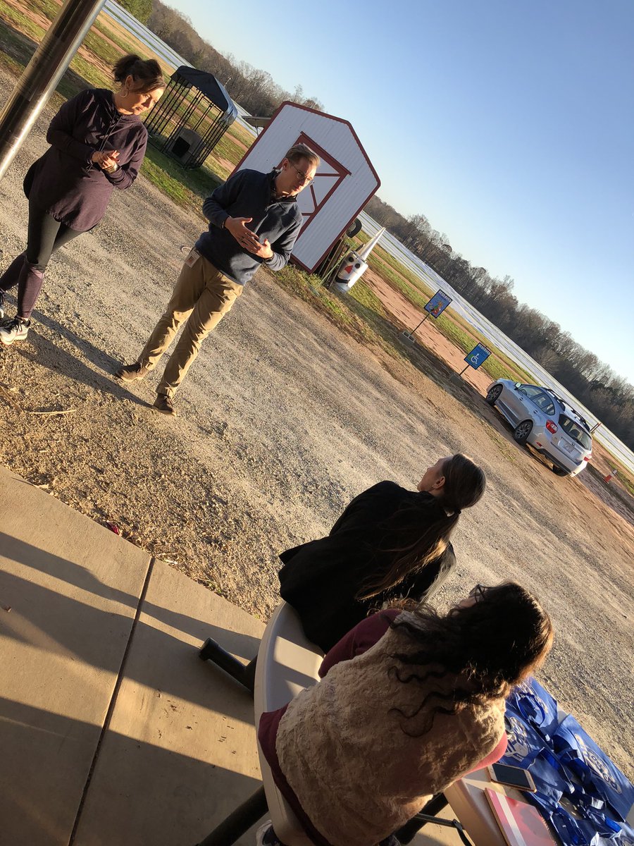 Pop Up PD <a href="/Patterson_Farm/">Patterson Farm, Inc.</a> on #problemsolving was so exciting today! Thanks @RSSinformation <a href="/RSSInnovation/">RSS Innovation Academy</a> for thinking differently about providing PD for our staff! @Amieteachtech @Corey_McNeill1 <a href="/MrsRary/">Christina Rary</a>