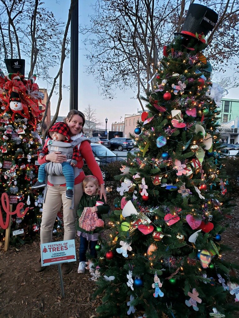 Mrs_Weeks86's tweet photo. Checking out the trees at the Marietta City Square tree lighting. I love seeing our student artwork displayed for the holidays. #MerryChristmas @LockheedElem @MariettaCitySch https://t.co/dMtOqHBs0c