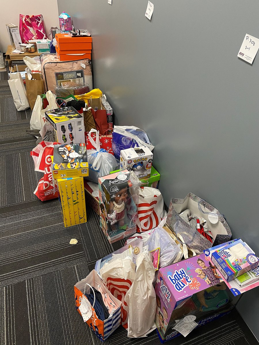 Athens_TPA's tweet photo. Let's give a big shout out to our Orange office. They sponsored 2 families through the Sheepfold Foundation this holiday season, donating every item from the Christmas Wishlists provided by the families. 

#AthensGivesBack #AthensAdministrators https://t.co/p92Pnm529k