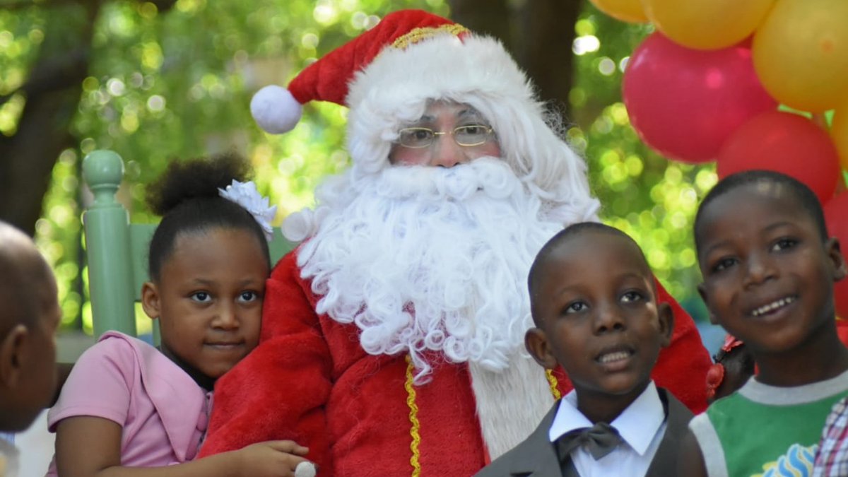 tipatipa26's tweet photo. Celebration de la fête de Noël avec les enfants de @tipatipa.
 
Christmas party celebration with the children of @tipatipa26.

Celebración fiesta navideña con los niños de @tipatipa26.

@GrupoMCodevi #Navidad2019  #Christmas  #ChristmasSeason https://t.co/ZckpamZWa3