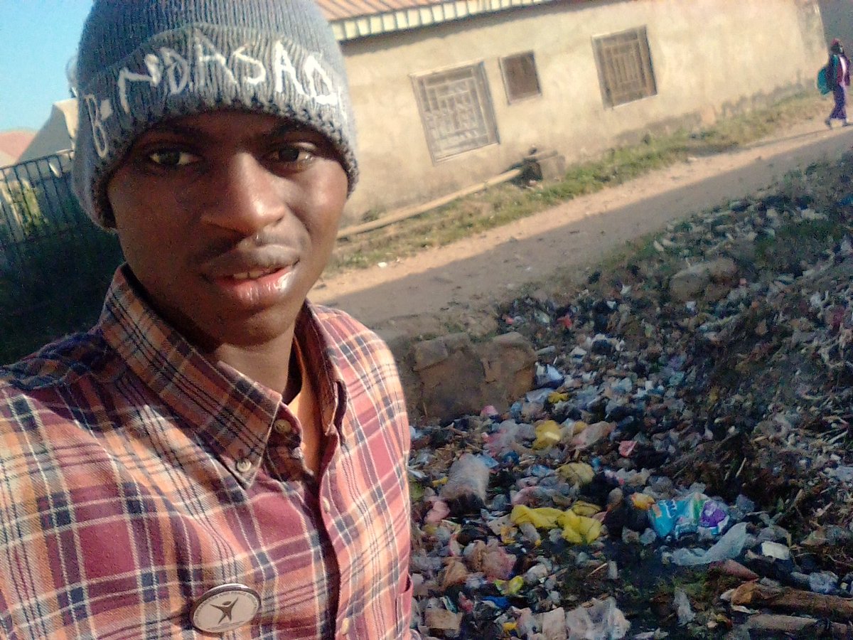 ActivistNdasadu's tweet photo. I captured this in Rafin Guza Kaduna North, By understanding the SDG Goal13 Climate Action, the current society is living on the cost of future generation such problems getting visible and their impact on our lives increase. It's not normal @dheenylkhair @yazeed_mikail @elrufai https://t.co/tFgPrmjopN