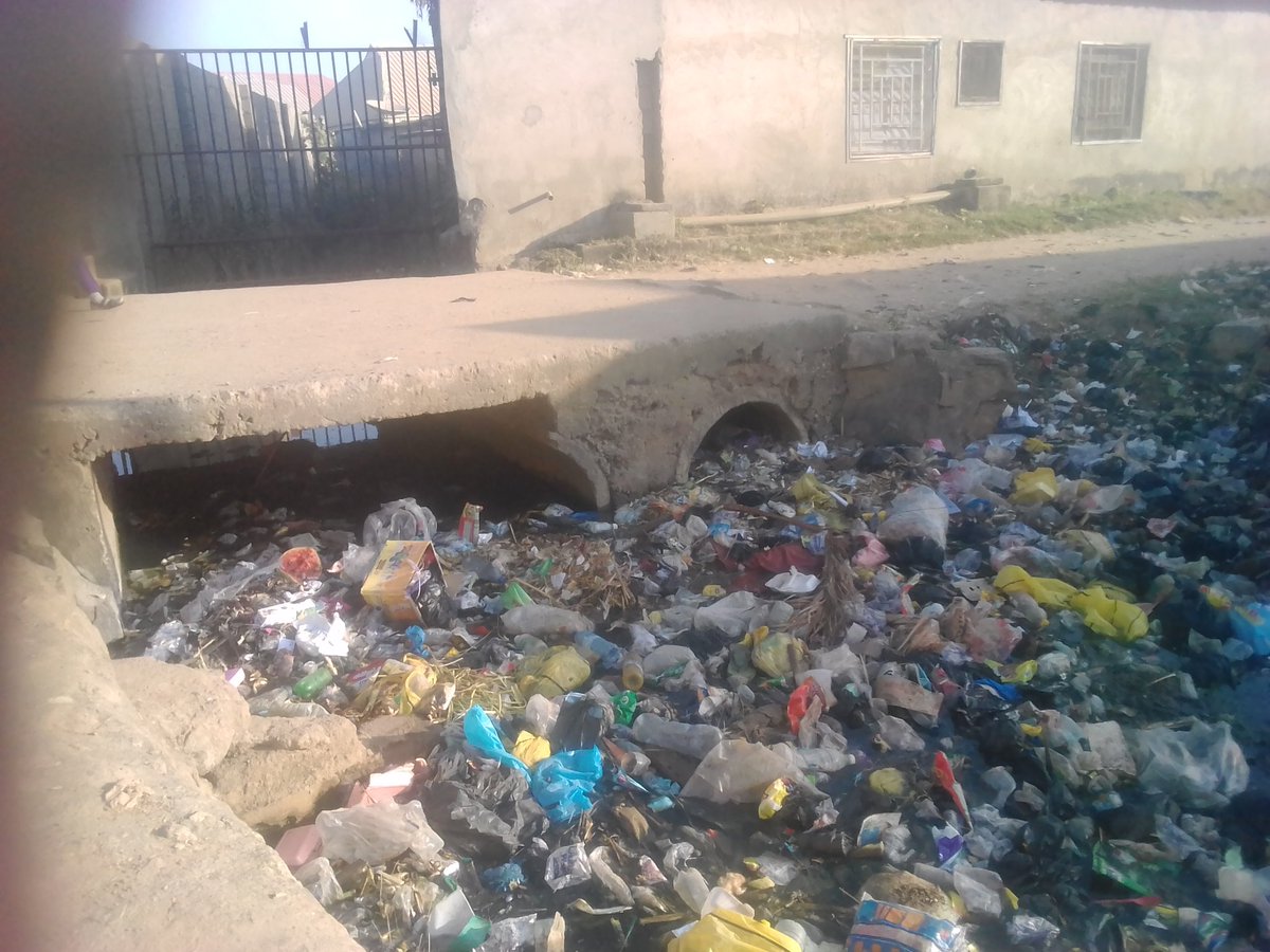 ActivistNdasadu's tweet photo. I captured this in Rafin Guza Kaduna North, By understanding the SDG Goal13 Climate Action, the current society is living on the cost of future generation such problems getting visible and their impact on our lives increase. It's not normal @dheenylkhair @yazeed_mikail @elrufai https://t.co/tFgPrmjopN