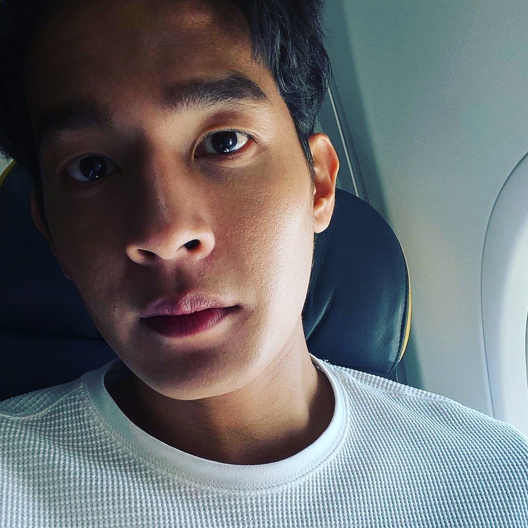 pisansorakit's tweet photo. หนาวจิง แล้ว หรือ สวัสดีวันศุกร์คะ💙 ด๋อมแด๋ม &amp; หน ด้อม สุขกันเถอะเรา 5555 ไม่อยากอาบน้ำ 😓   อย่าอิดออด 😝😝 เด้วจะไปทำงานสาย  จะไม่สุขสมวัน ศุกร์ 😝😋 #เพื่อนคณิน ❤💙 https://t.co/HKvkvrvyd6