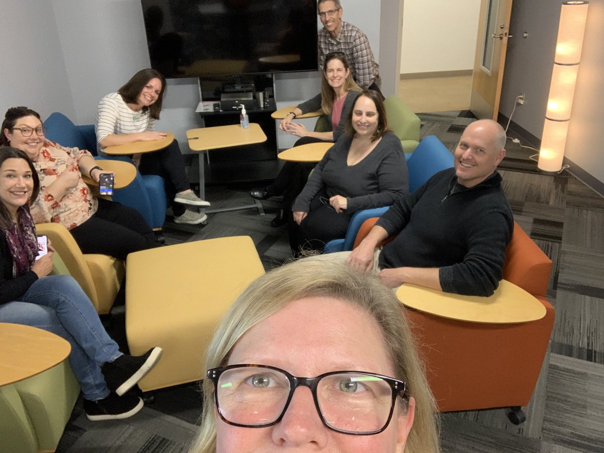 LisaVanderBeach's tweet photo. Getting inspired by our friends @sdmesaloft Kudos for all the fabulous things you’re doing for faculty! #detche19 https://t.co/Vt7OSD8S6V