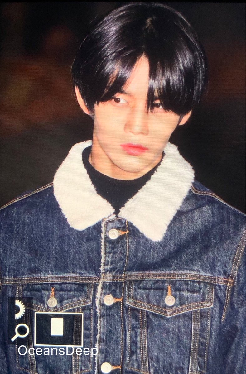 oceansdeep0510's tweet photo. 191206 뮤직뱅크 출근

#CIX #FIX #팬바라기 #배진영 #JINYOUNG #BAEJINYOUNG #순수의시대 https://t.co/X8Wo6qRupi