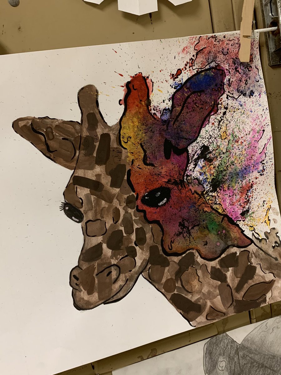 marygailmccarty's tweet photo. Come checkout the AMAZING artwork at LMS at 5:30 today! #LufkinLearns #LufkinU #LimitlessPossibilities #WeChooseLufkin #LMShares https://t.co/w3wkiLlaDq