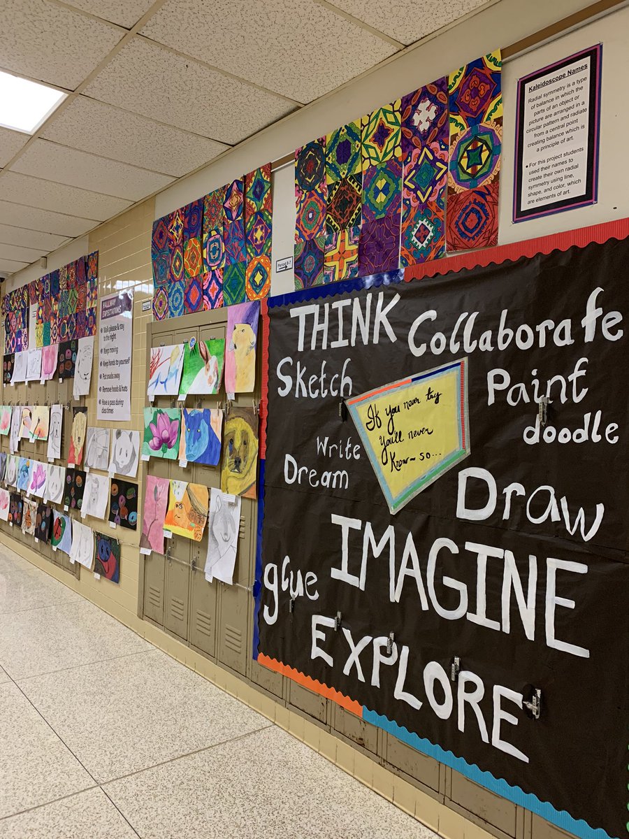marygailmccarty's tweet photo. Come checkout the AMAZING artwork at LMS at 5:30 today! #LufkinLearns #LufkinU #LimitlessPossibilities #WeChooseLufkin #LMShares https://t.co/w3wkiLlaDq