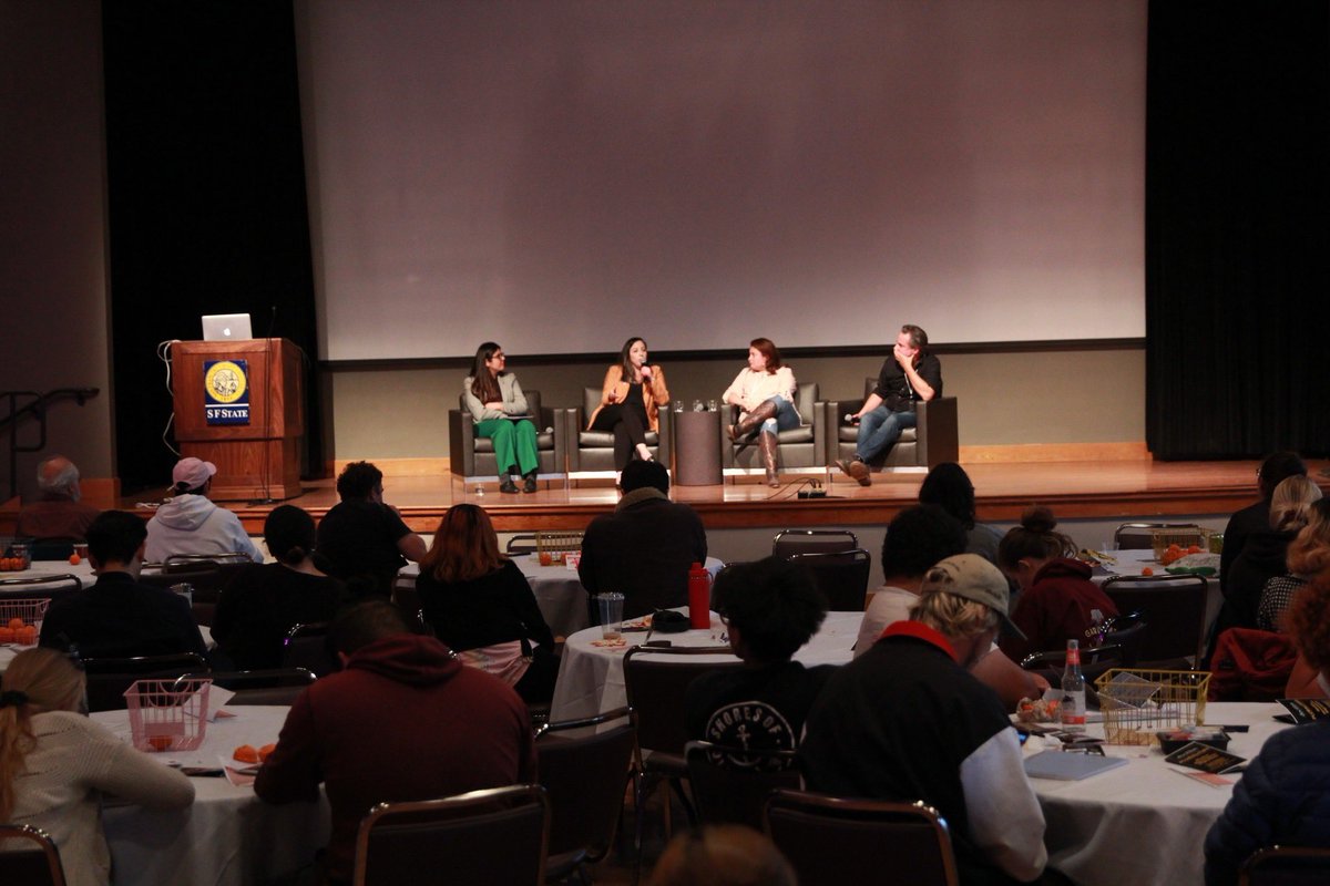 Doc_Film's tweet photo. #PLURALITIESRECAP We showcased Alex Rivera and Cristina Ibarra’s The Infiltrators. Our screening was introduced by Alex Rivera, himself, and Viridiana Martinez #theinfiltrators #infiltratorsfilm #Conference #SocialJustice #OpenPerspectives #Documentary https://t.co/zcoZAblh2b