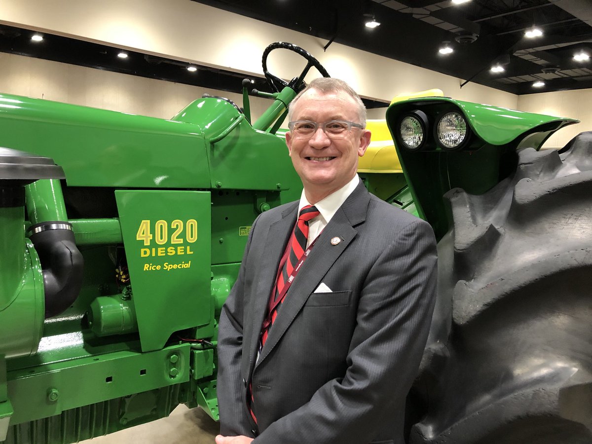 The 4020 John Deere is my all-time favorite tractor.  I spent many an hour on a neighbor’s 4020 and I remember thinking it doesn’t get any better than this...it had working brakes!  When you are raised on a 50’s Ferguson with no brakes, you value the little things in life!