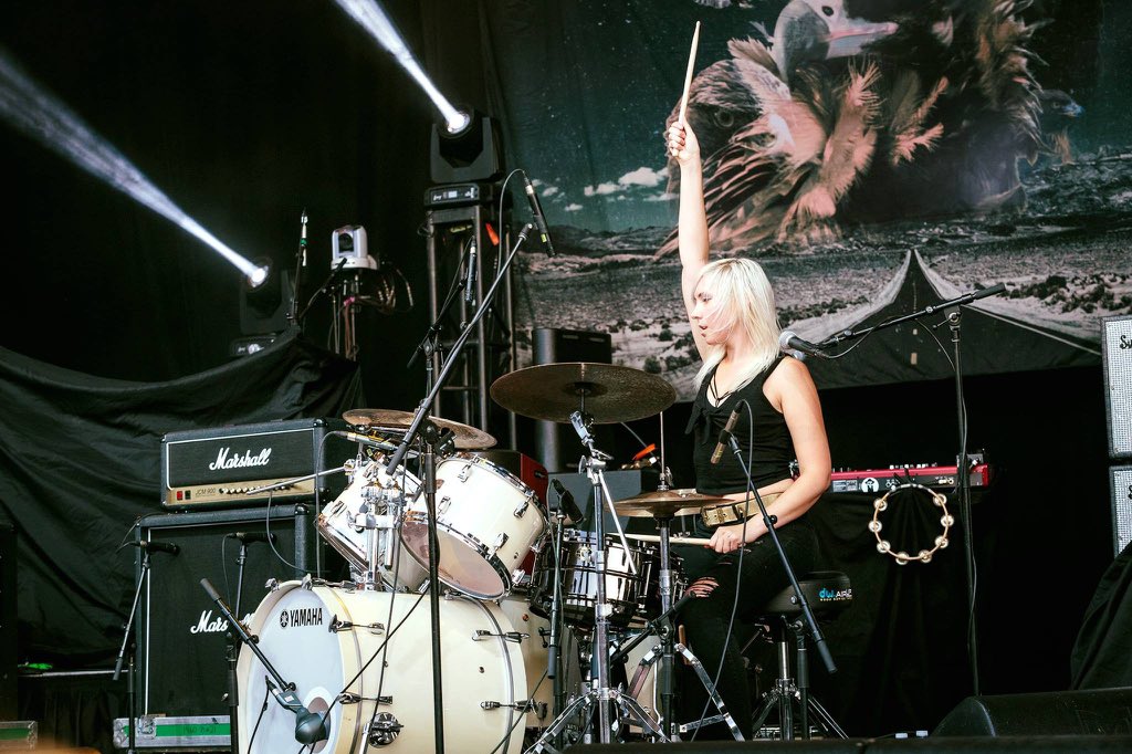 OTTAWA🤘🔥🤘Tomorrow night we join our good friends <a href="/imotherearth/">I MOTHER EARTH</a> for an ALL AGES show at Bronson Centre Music Theatre. This is part of @1016chez  Get your tickets here- 
thestandstills.com/tour
📸<a href="/davidmcdphotos/">David McDonald</a>

$2 from every ticket is donated to the Ottawa Snow Suit Fund