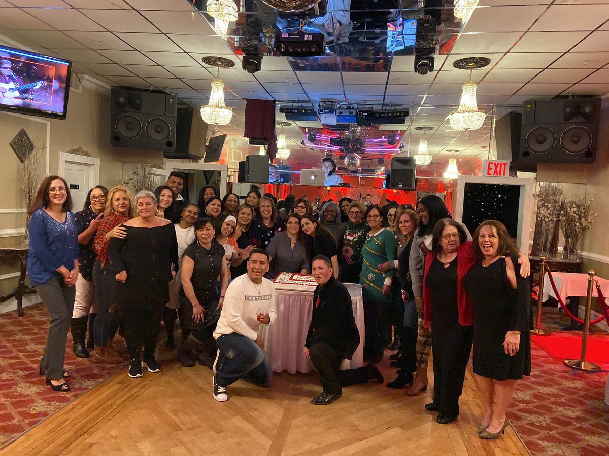 Flaka53love's tweet photo. @NYPD72Pct  and  78th pct  Crossing Gusrd Christmas party https://t.co/tk8yrwLZgq