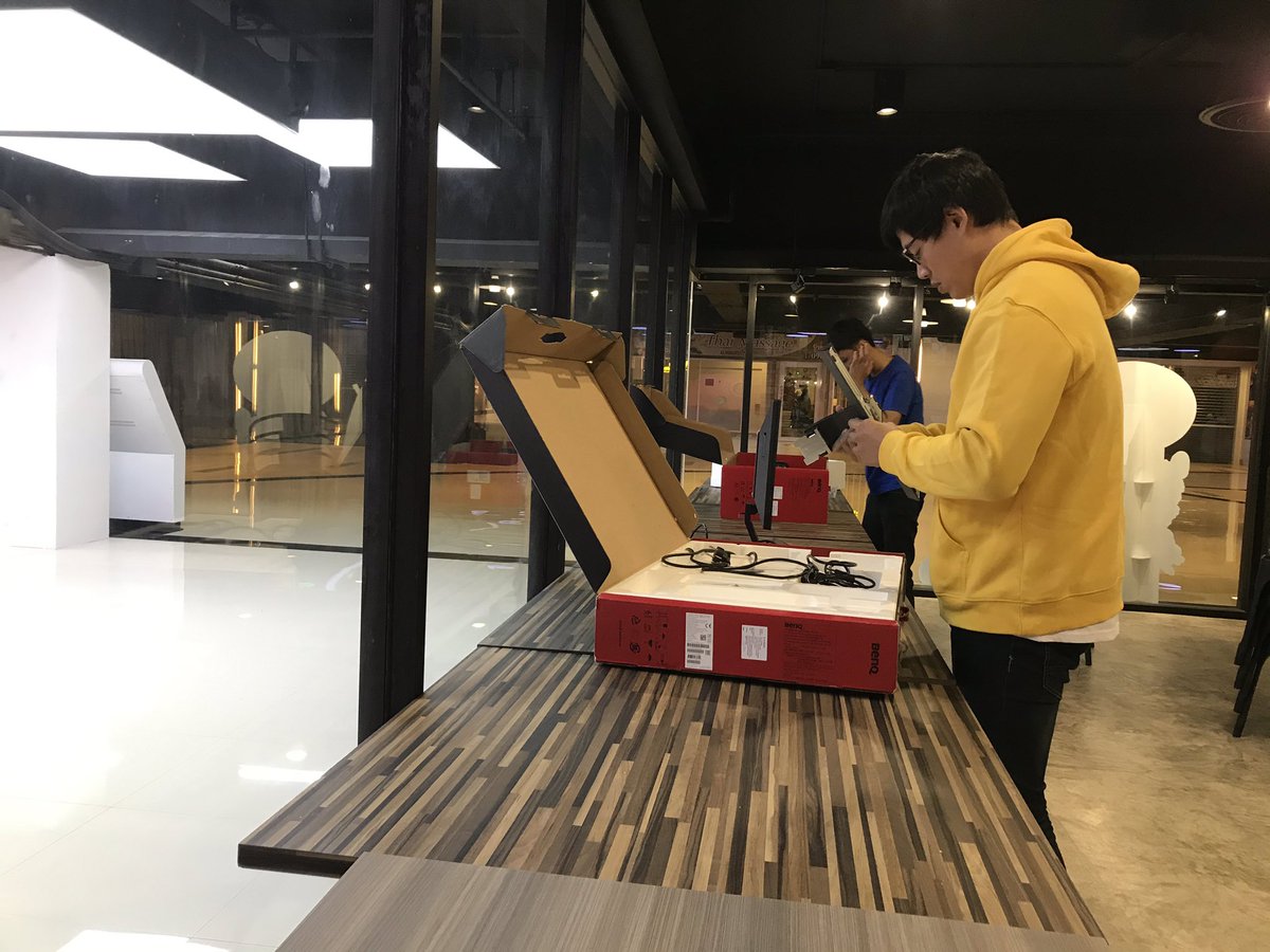 FightClubTH's tweet photo. To make sure all have a place to practice at MBK 7th floor  #AnythingforFGC #LCQ #Tekken7 #TWTFinal2019 #TWT #QuestBoardgameCafe https://t.co/2gTExIkD7M