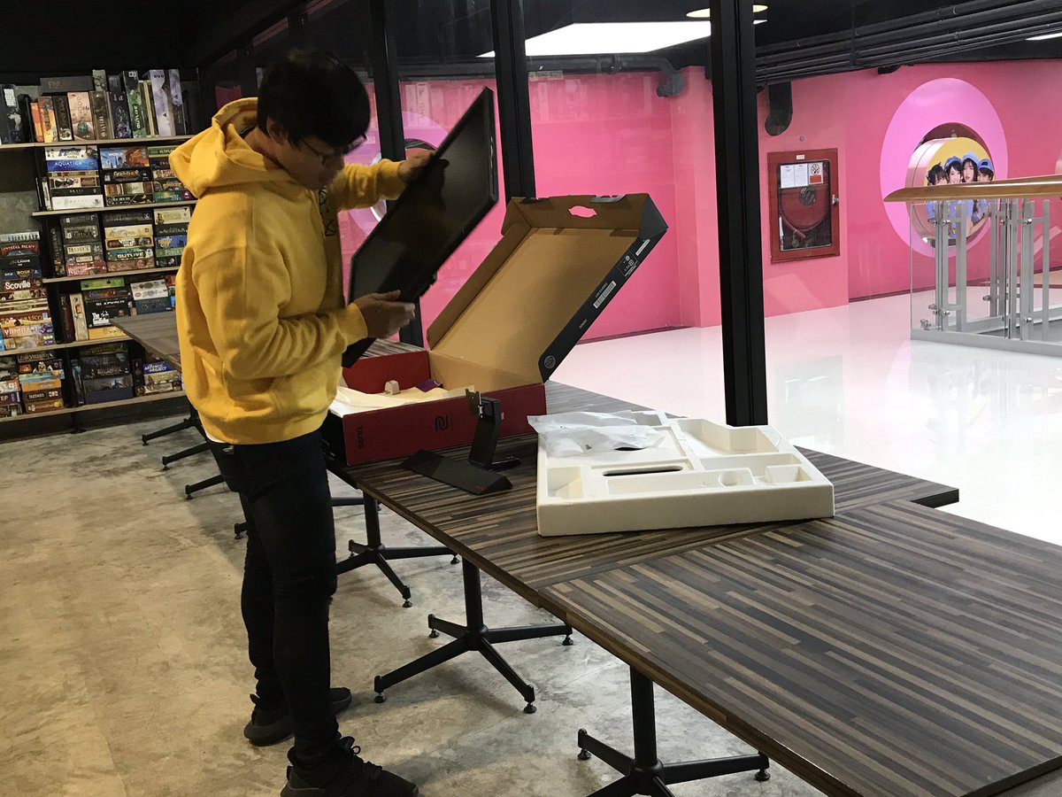 FightClubTH's tweet photo. To make sure all have a place to practice at MBK 7th floor  #AnythingforFGC #LCQ #Tekken7 #TWTFinal2019 #TWT #QuestBoardgameCafe https://t.co/2gTExIkD7M