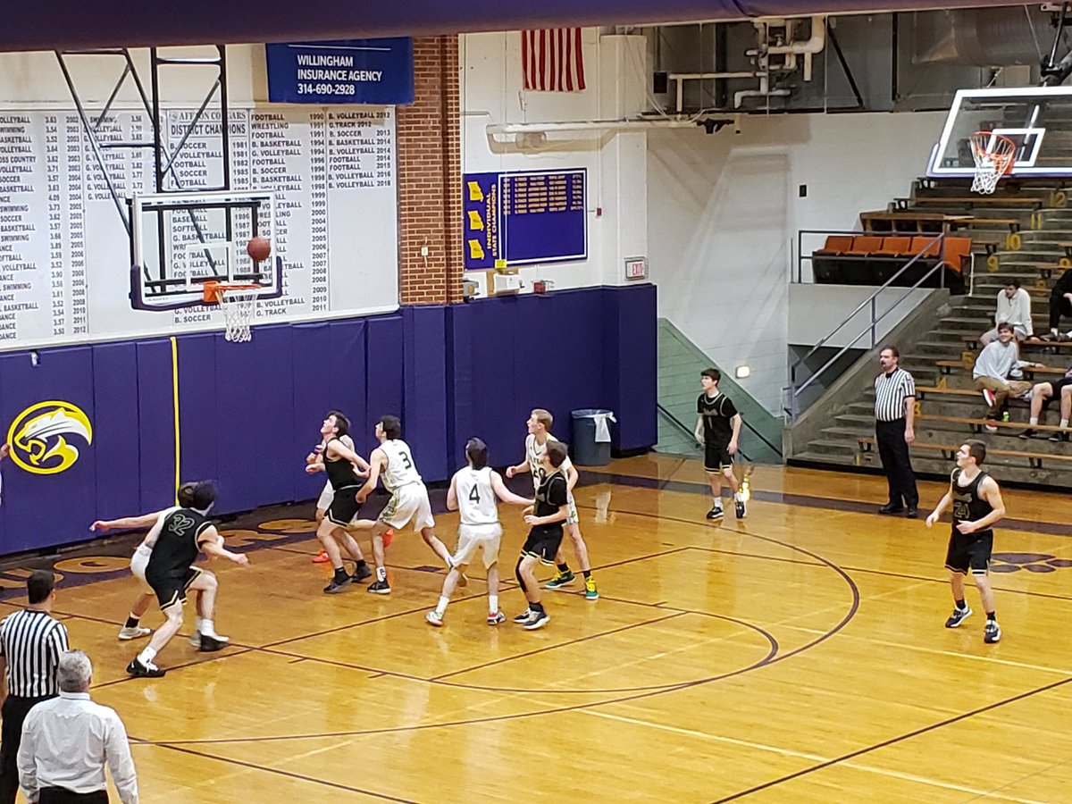 OHS_Tigers's tweet photo. Played hard and won 47-40! Way to go, Tigers! #OHSProud #OurHouSe #OHSGold #msdr9 https://t.co/PAvwnGNBrm