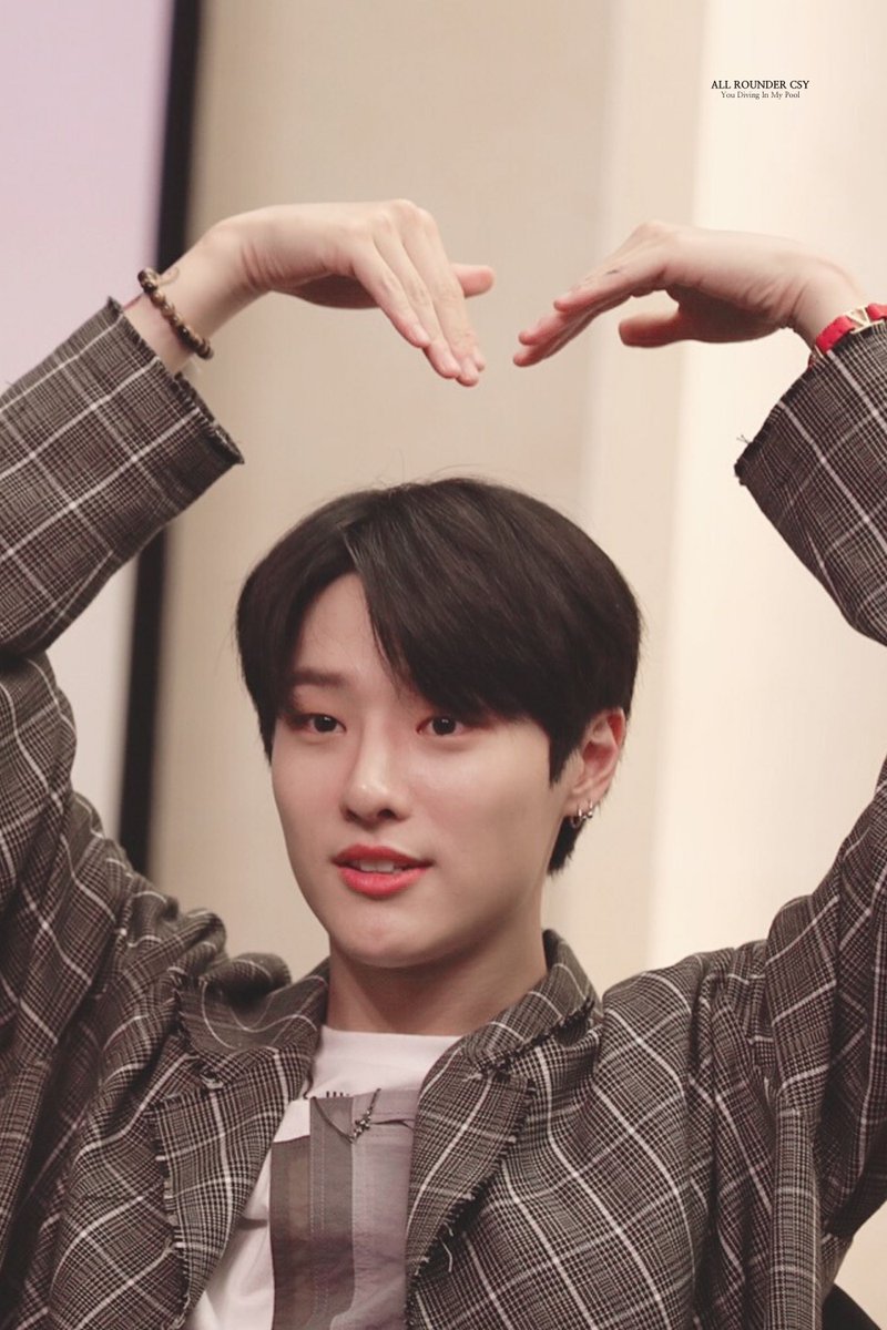 all_roundercsy's tweet photo. [190831] 팬싸인회

-••-

#조승연 #엑스원 #CHOSEUNGYOUN #X1 https://t.co/dQI18biVuC