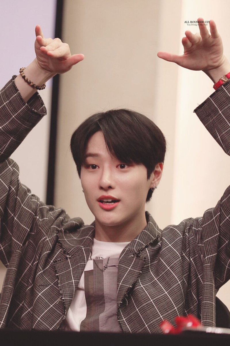 all_roundercsy's tweet photo. [190831] 팬싸인회

-••-

#조승연 #엑스원 #CHOSEUNGYOUN #X1 https://t.co/dQI18biVuC