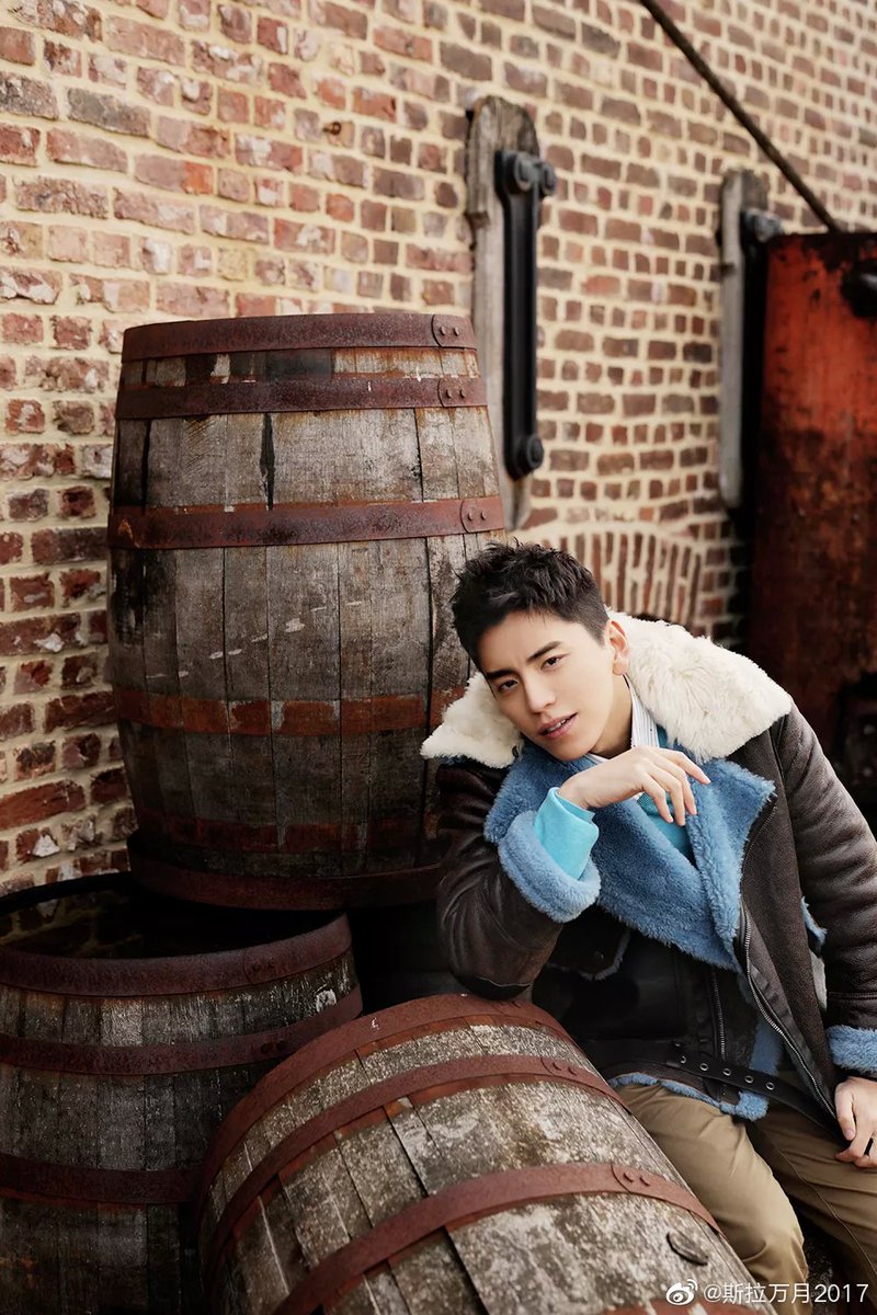 wangtaluarchive's tweet photo. Wang Talu graces the cover of World Traveller Magazine latest issue.

#WangTalu #DarrenWang #王大陆 #왕대륙 https://t.co/94i7kj7qVE