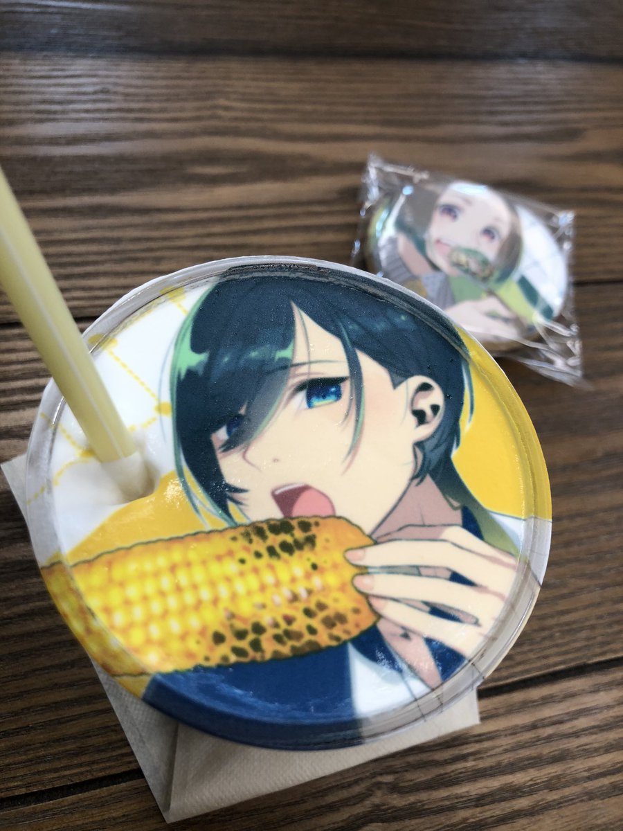 おじゃましまシブ!>RT
#グラッテ もクッキーもめっちゃ印刷(印刷??)きれいで感激しました。食べ物の絵が描いてある食べ物、脳が混乱する

色がきれいなモズを注文しまして、「これここに貼っていいコーナーですか!」て勝手にふせん描き始めたら担当さんが手厚く預かって下さりました。みてね! 