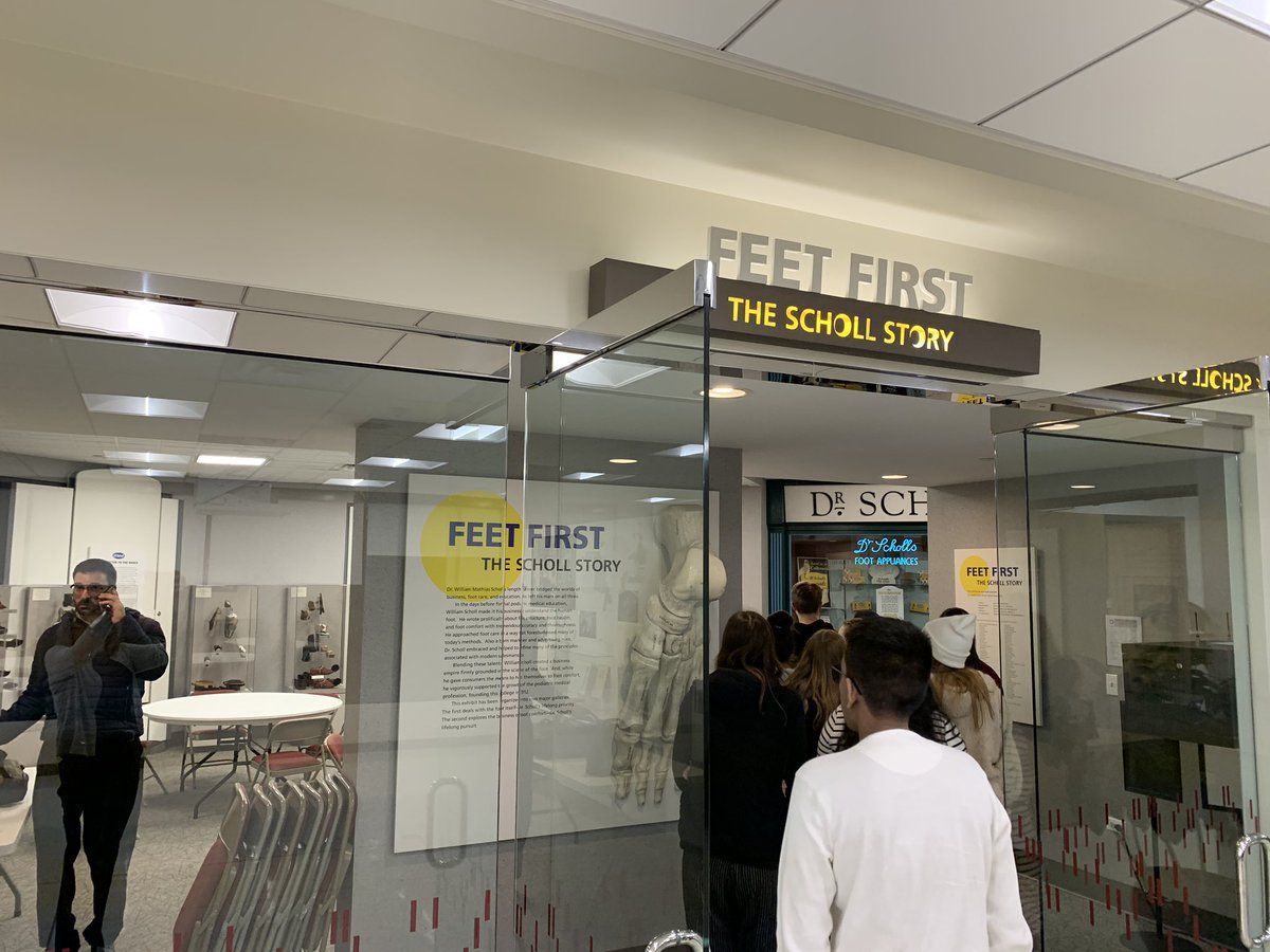 LHSNurseOffice's tweet photo. LHS MedCats thanks Rosalind Franklin University of Medicine and Science and our gracious host, Asma, for a terrific tour and opening our eyes to so many possibilities! #DARING128 #dreamers @RFUniversity https://t.co/WHUo6CSEBX