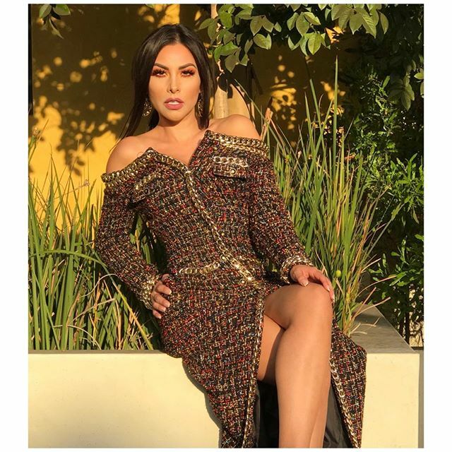 GABYRAMIREZTV's tweet photo. @bellofcalifornia .
@makeupbyrobert .
.
.. #bag #chanellevernis #chaneldaily #levernis #chanelmakeup #coco #chanelmademoiselle #chanel #chanelbag #fashionshow #karllagerfeld #backstage #chanelboy #paris #cocochanel #fashion #chaneliman #lagerfeld #mademo… https://t.co/7JKlICIYRr https://t.co/V6LePxIOnZ