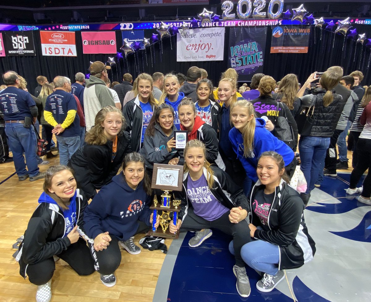 Congratulations to these beautiful, young ladies and their 4th Place finish in Class III Hip Hop! #westsioux