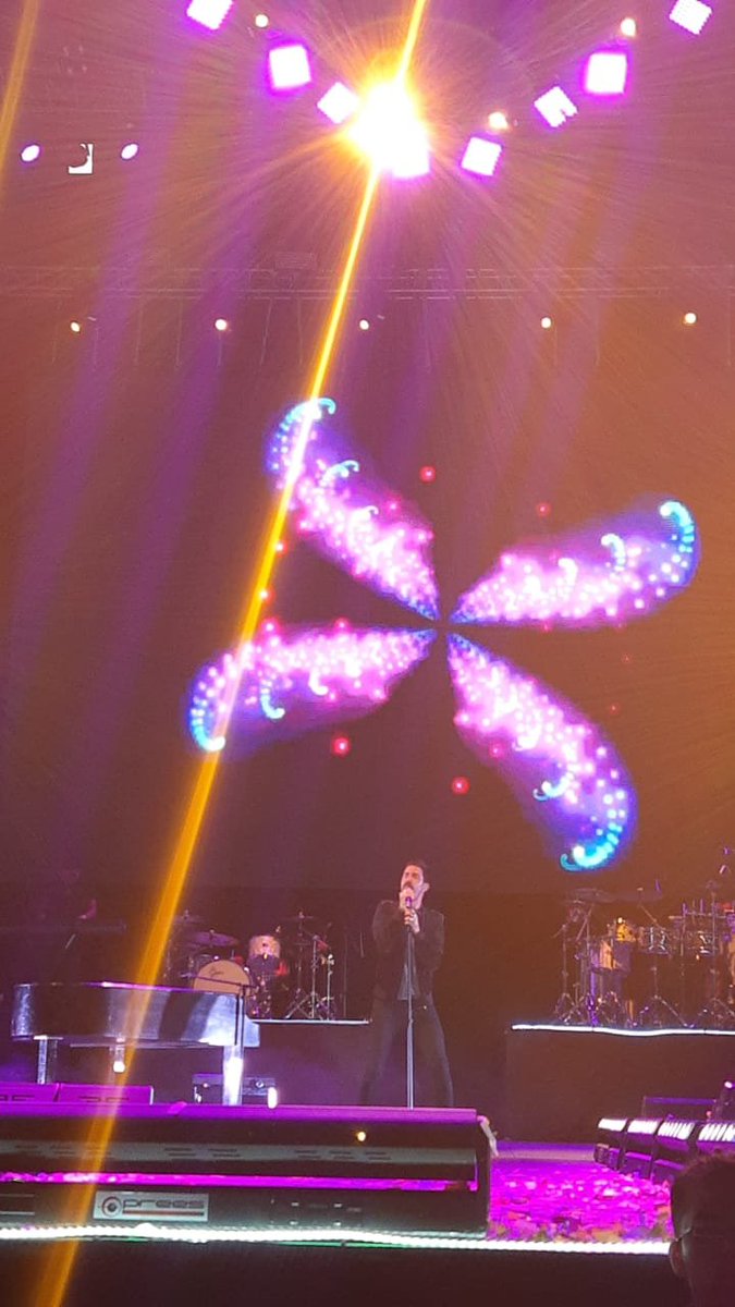 AlexUbagoMx's tweet photo. Así de guapo se veía @AlexUbagoficial esta noche en #ExperienciasJoya https://t.co/yM31iUFSRK