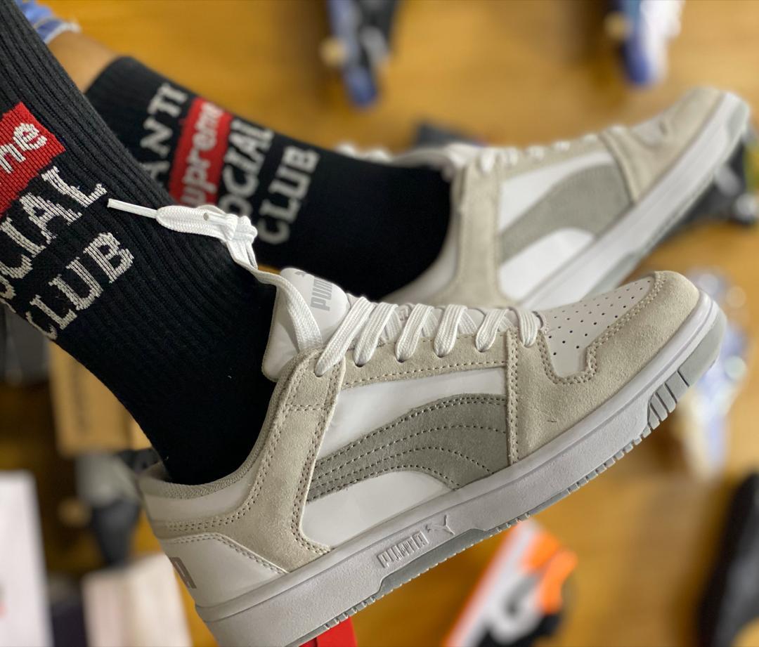 splitape's tweet photo. As Usual Another π₯
.
KINDLY RT
.
SEASONS GREETINGS πππ
.
Check through, have any item not on our post? Dm & we get it
.
Size 40-45
Price: NGN23,000
.
#splitape #kicksonfire #sneakers #ozil #DominicanRepublic #allegri #CardiB #Jumanji #CardiB #simi #JusticeForMusaab #ARSBHA https://t.co/SDSjnof5v1