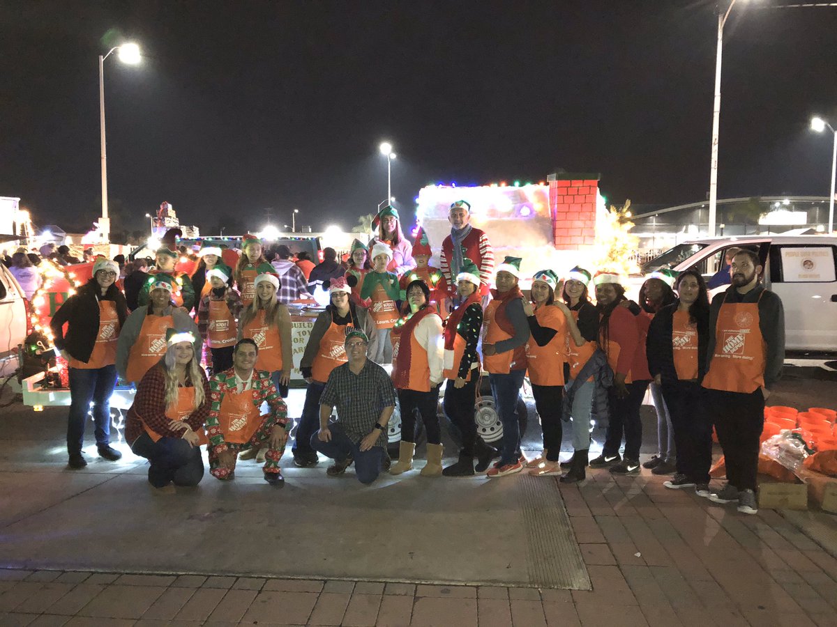 Tulare Home Depot first time ever being in the Tulare Christmas Parade! The associates had a fantastic time partnering with the community handing out candy and Kids clinic kits!! Defiantly will be back next year. Thank you team! Special shoutout to Randy and Jim!