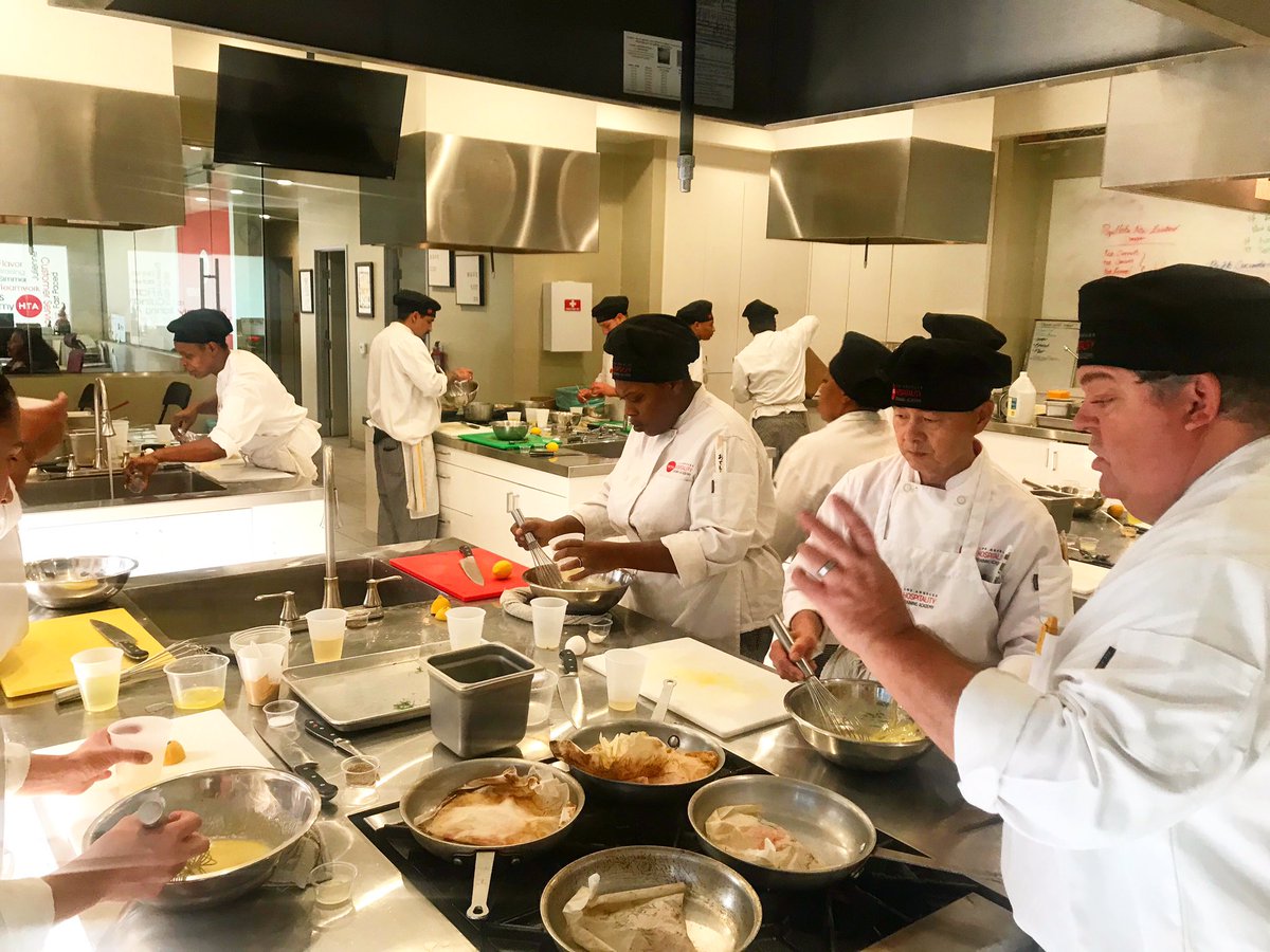 LosAngelesHTA's tweet photo. Our Culinary Apprentices and Chef Instructors are busy getting ready for tomorrow’s Community Buffet!! #busykitchen #banquetprep #htala #teamwork #culinary #freetraining #kitchenlife #cheflife https://t.co/If2mZEbYGw