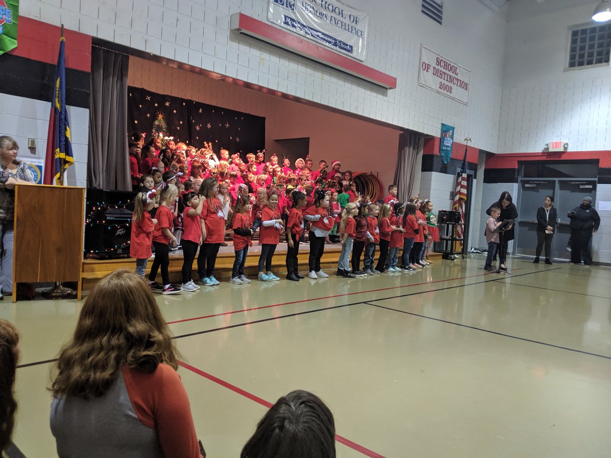 Kdnelson01's tweet photo. Successful PTA meeting and holiday concert! #letyourmindsetthestage @CESPantherCubs @Jpfrazier18 https://t.co/QWsNr6OugF