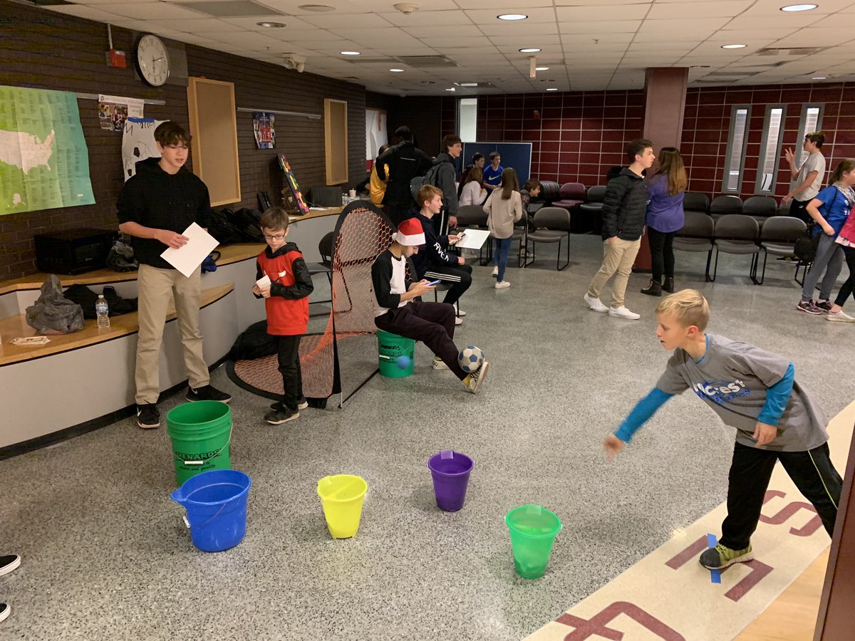 hubbardbradford's tweet photo. One of the best events in #D117LIVE! #MathFair has student created games for our 3rd-5th grade friends...and, lots of prizes! #makeitmatter #SequoitPride #mathisfun https://t.co/bAtZwfv5Gl