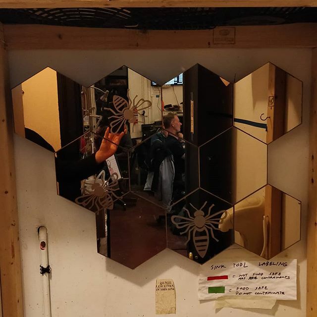 hackmanhattan's tweet photo. New DIY custom etched mirror for our bathroom, dedicated to our #beehive 🐝♥️ (In actuality we inherited the tiles when we moved into our space, but that's just details) https://t.co/nMhc129HjH https://t.co/A2J1VA5LAP
