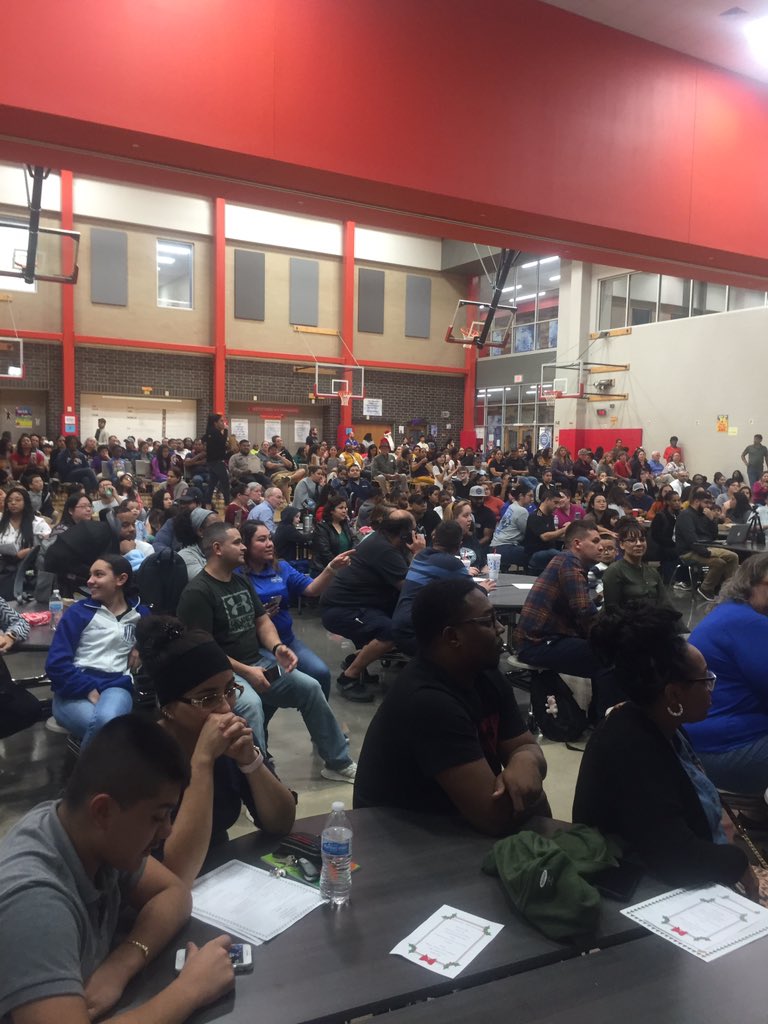 ManorParents's tweet photo. Awesome turn out for the Parent Forum at Lagos Elementary! @ManorISD @Creslond @royce_dr https://t.co/0Gf1jkDiSH