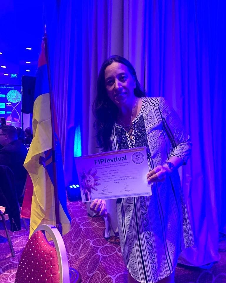 latcom_ooh's tweet photo. #EventosLatcom Estamos muy felices de haber recibido todos estos premios en FIP 🎉 @FipAwards
Ganamos el primer premio 👏 Agencia del año de Argentina 🤗
Estamos muy orgullosos de nuestro trabajo y equipo del 2019.
#fipfestival #FIP2019 #premiosFip #publicidad https://t.co/Sa1YXzmqGJ