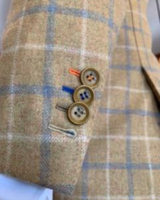 mcleveland01's tweet image. My man @darian176 got me right for the winter months. If you need anything custom, give him a shout. Been working exclusively with him for years, he keeps me fly, and he always makes it right #customblazers #bespoke #patchpockets