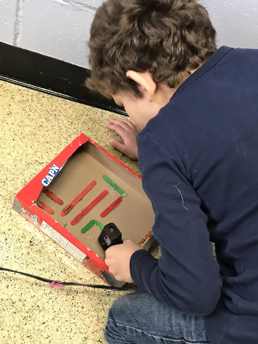 AESFunWing's tweet photo. These Grade3/4s celebrate failing, because it means learning how to problem solve! ππΌππΌ #marblemazes @Andover_Elem #34Boyd https://t.co/pTAfMXZiXa
