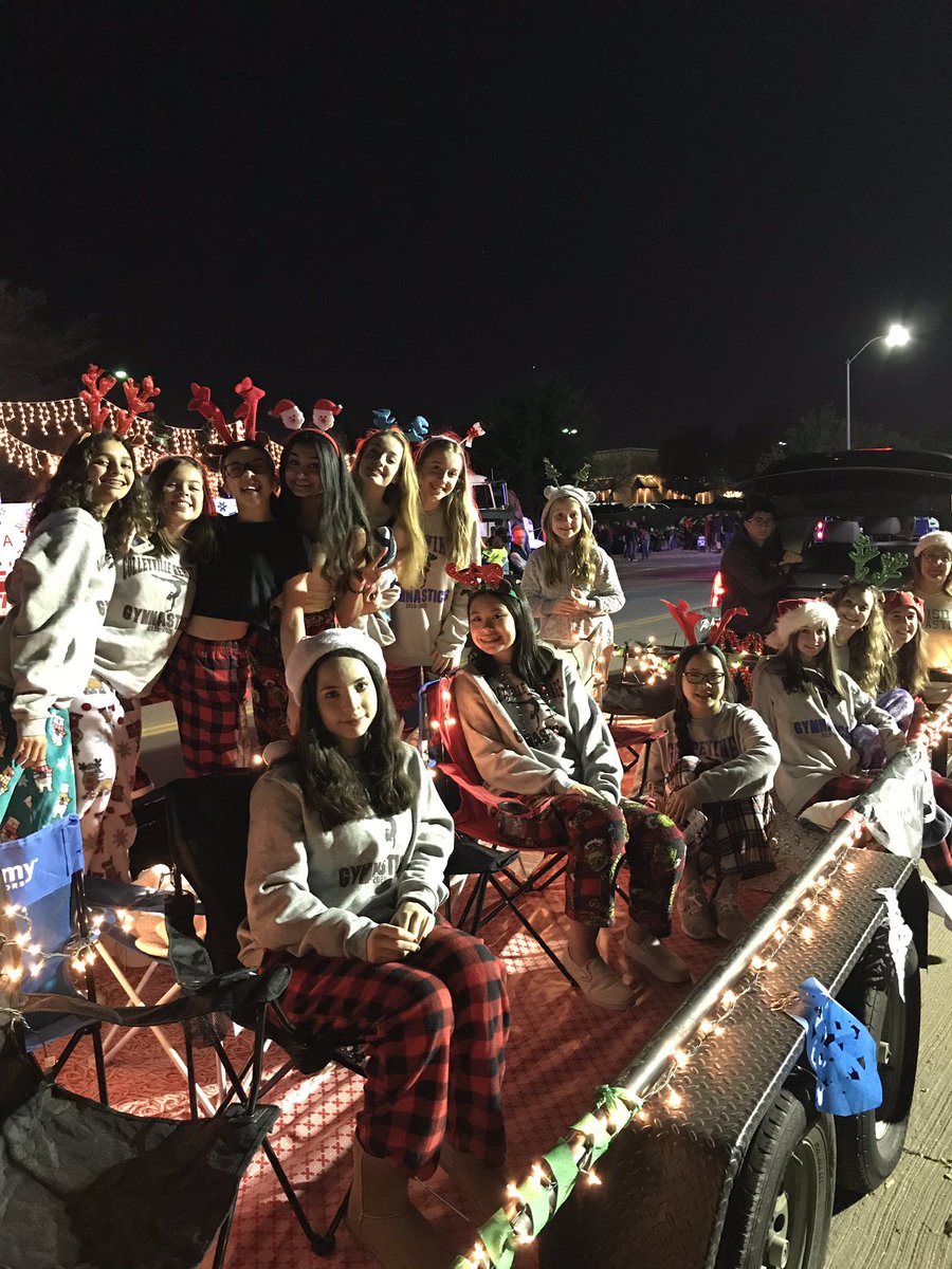 Grapevine Parade of Lights <a href="/GHSMustangs/">GHS </a> <a href="/chhspanthers/">CHHS Panthers</a>