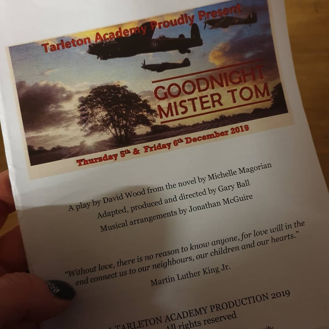 jenash1975's tweet photo. Super proud of my boy and his peers for putting on such an emotional production! Just brilliant! What a team #borntobeonstage @tarletonacademy https://t.co/7CoAA8I1fx