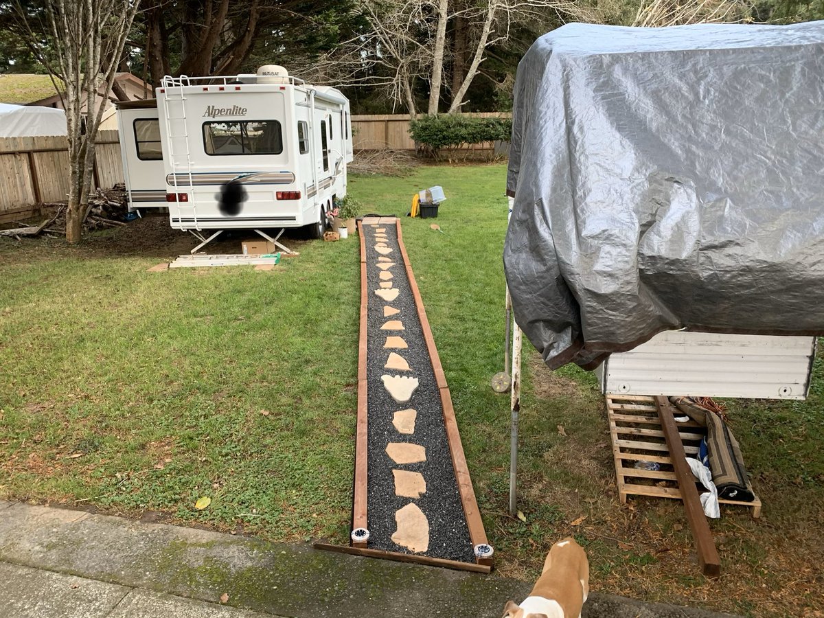 myceliumagenda's tweet image. Decided we needed a walking path to the RV today. I put in the septic, water and ran a 30amp outlet last year. #doingstuff #DIY