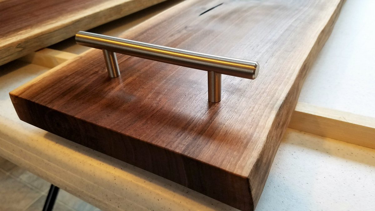 sandyconnolly's tweet photo. See you there!! RT @CreativeWoodVT: Join us in #ReadingVT this Saturday 12/7 for the 4th Annual Reading Holiday Craft Fair!
#creativewoodworking #servingtrays #cuttingboards #shopsmall #thisisvt https://t.co/kifMFd1ctm