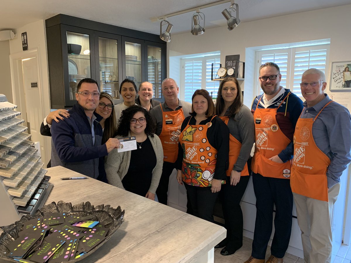 RMongeau's tweet image. Thank You JP Drolet and the Delorie Countertop Team for your Fantastic Parthership and Committment to the Home Depot Countertop Program! #1RegionSFL @EdMary128 @ReneeDauphinee @sfagra @Scott_Key_HD