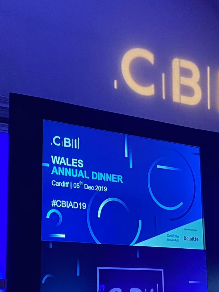 Jayne_IoDSW's tweet photo. Great night at the @CBICymru annual dinner connecting to businesses in Wales. Inspirational speeches by @Nigelrefowens @ianprice1958 #qatarairways #goingplacestogether #walestotheworld #beyondbusiness @Cris_CWL https://t.co/y94QBdeoOz