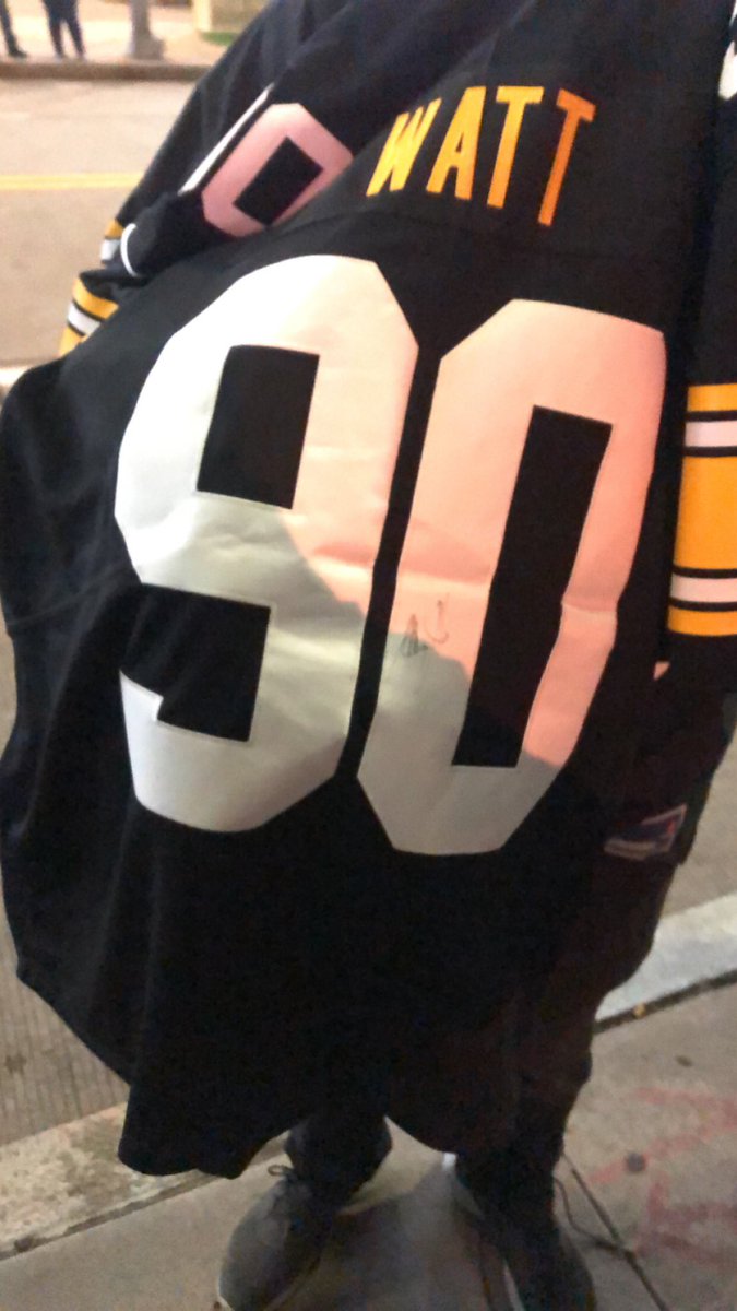 <a href="/steelers/">Pittsburgh Steelers</a> <a href="/_TJWatt/">TJ Watt</a> I regret not having a better sharpie 😭