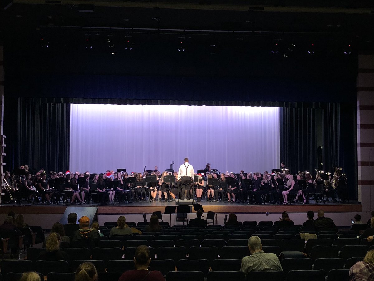 wcsSSTMSafh's tweet photo. Don’t want to miss this concert! @wcsSHS wind ensemble and @wcsSSMS 8th grade band! Concert starts at 7. #proudteacher https://t.co/9nwro93WQt