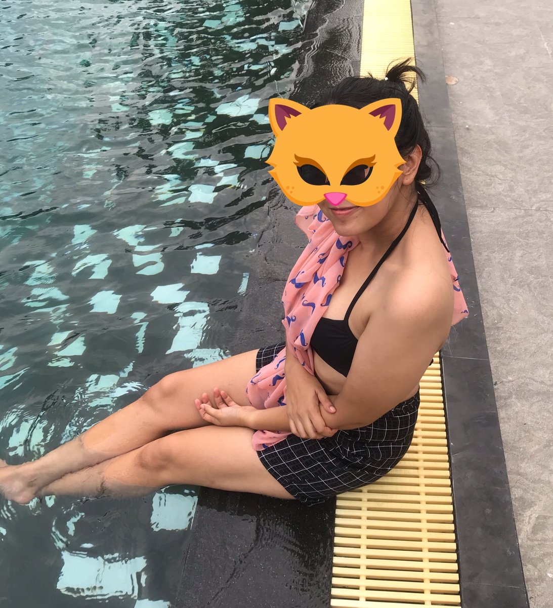 Nathida191's tweet photo. นมไม่ทะลัก ไม่ทักกันเลยนะ 😂😂หยอกๆ #เหงาๆ  #อยากโดน กอด https://t.co/rP6GfmQJd1