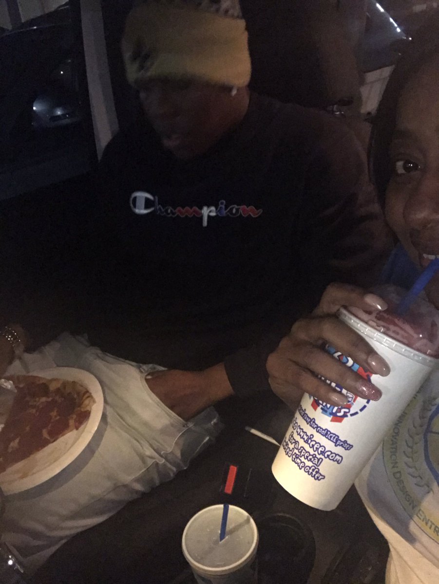 tanyania's tweet photo. When you are exhausted and still have to get dinner π³, then I π my son say momma how bout @SamsClub? π. Pizza, dessert, and drinks. All for 6 bucksπΈ. We love a good deal and their π. #ourfav #savings #moreforyourbuck @BOBBISLIFE @coachawright @OnearyBobb https://t.co/jwhonbJCob