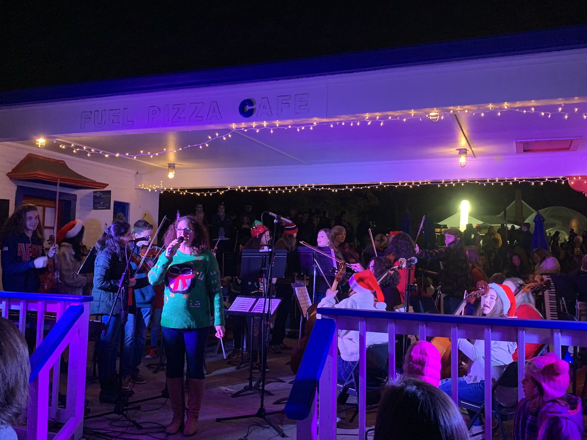 HoffPhD's tweet photo. I continued to be amazed by the talent at PLP. From @PLPLiveWire,to @PlPstrings, to our dance class to @WoodallPLP chorus students, our arts program represent PLP so well at #ChristmasInDavidson. #PLPpride #ArtsOnDisplay https://t.co/ga7rGCVmyU