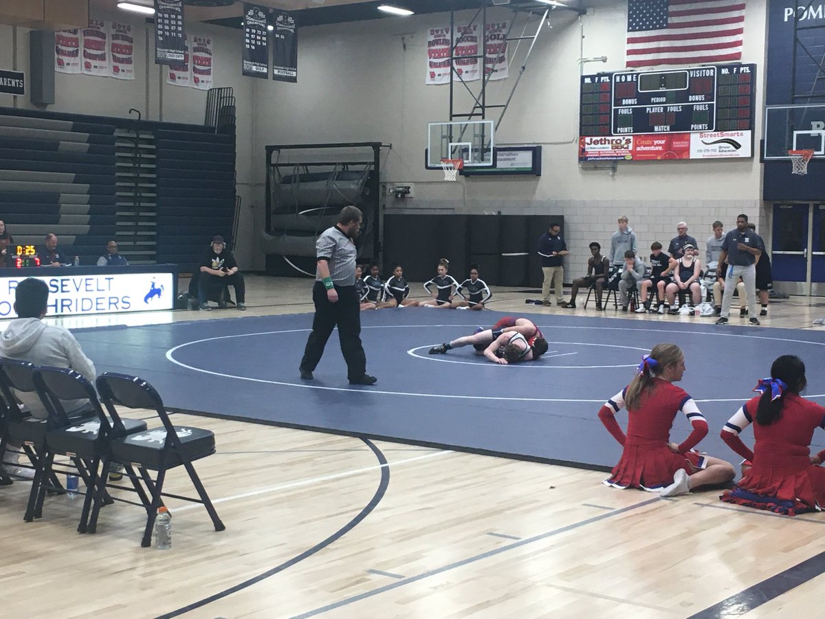 trhsroughriders's tweet photo. Opening wrestling night against Marshalltown! https://t.co/G5mvtdGgGb