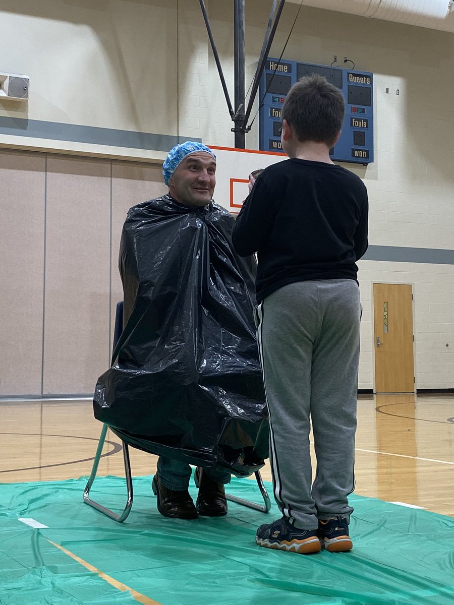 LesCouncil's tweet photo. Such a fun night! Here are some pictures from our pie in the face! https://t.co/vFBVtChHK5